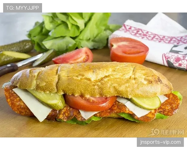 哈登这训练餐吃得比我的外卖还素，真就靠自律扛着打？